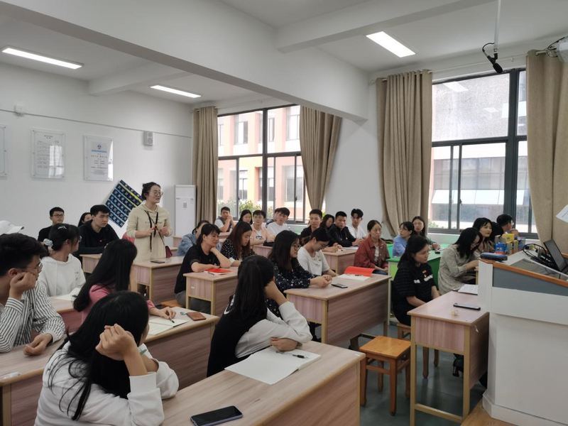 1601295661153058098.jpg 红色故事2.jpg