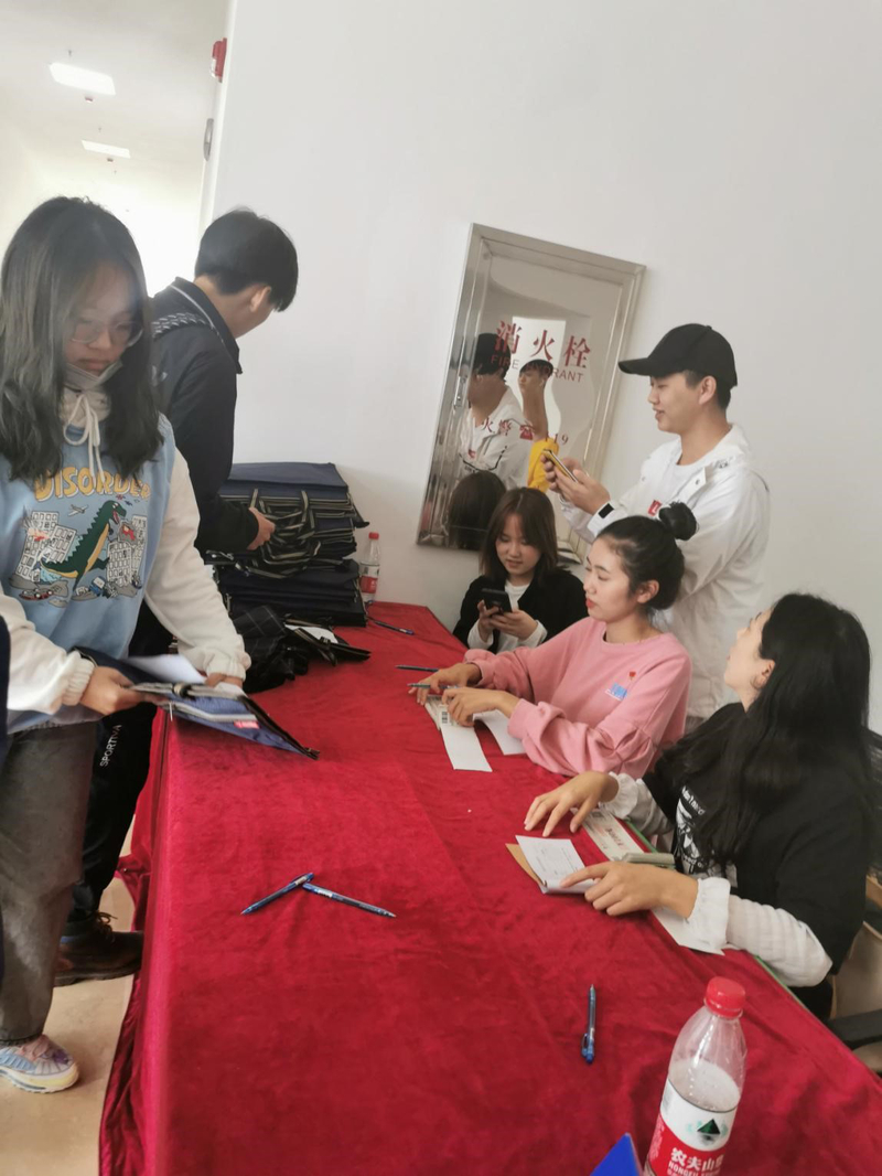 1602344645137053201.jpg 迎新6.jpg